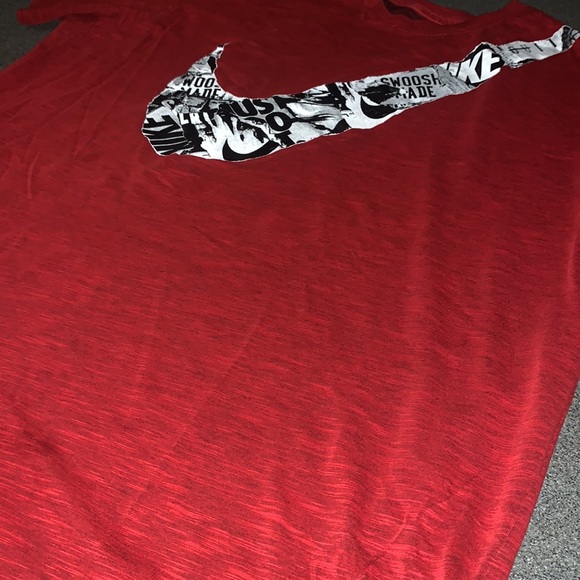 Nike dri fit - Picture 3 of 3